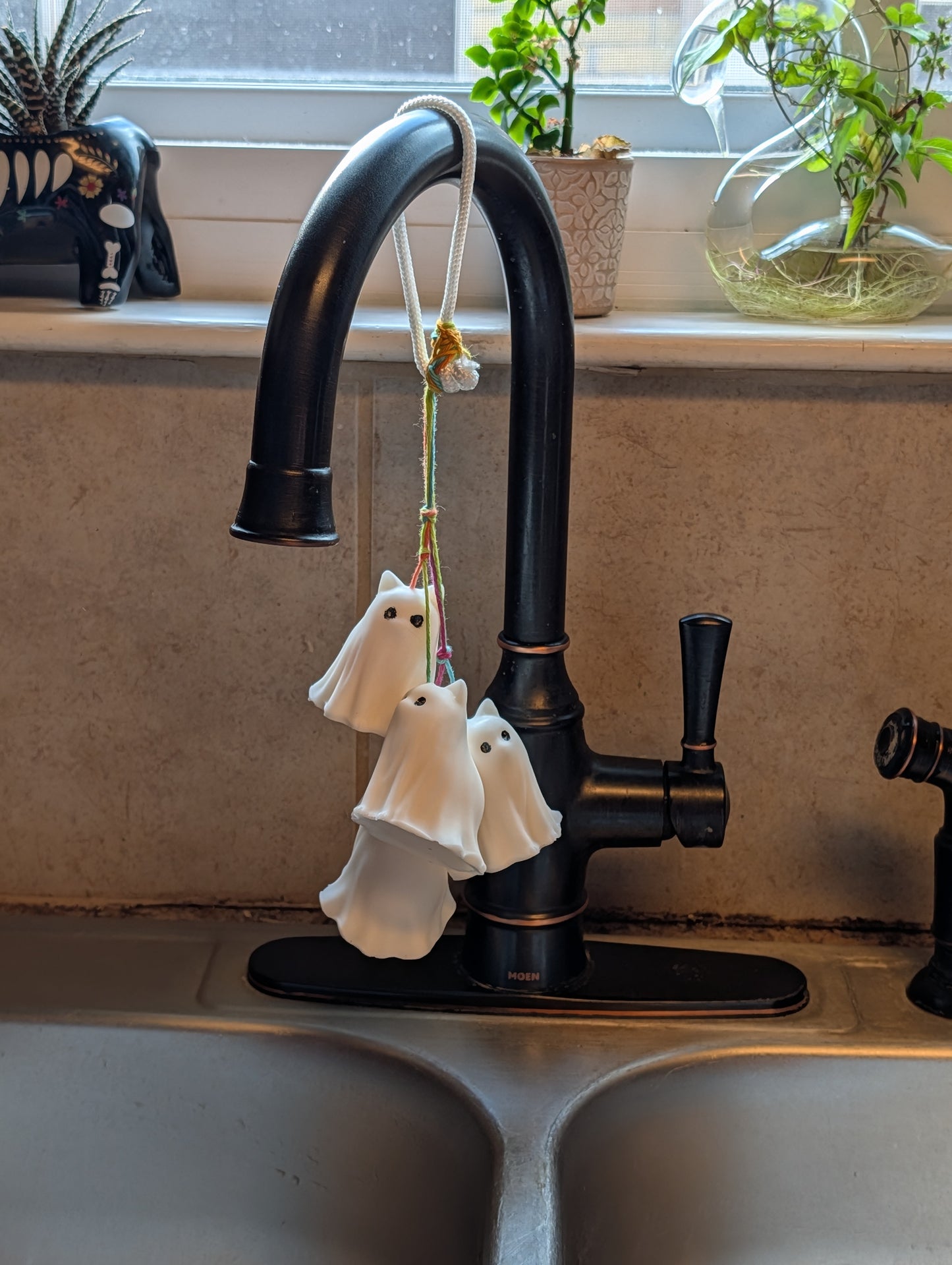 Cat & Dog Ghost Grapevine Hand Soap