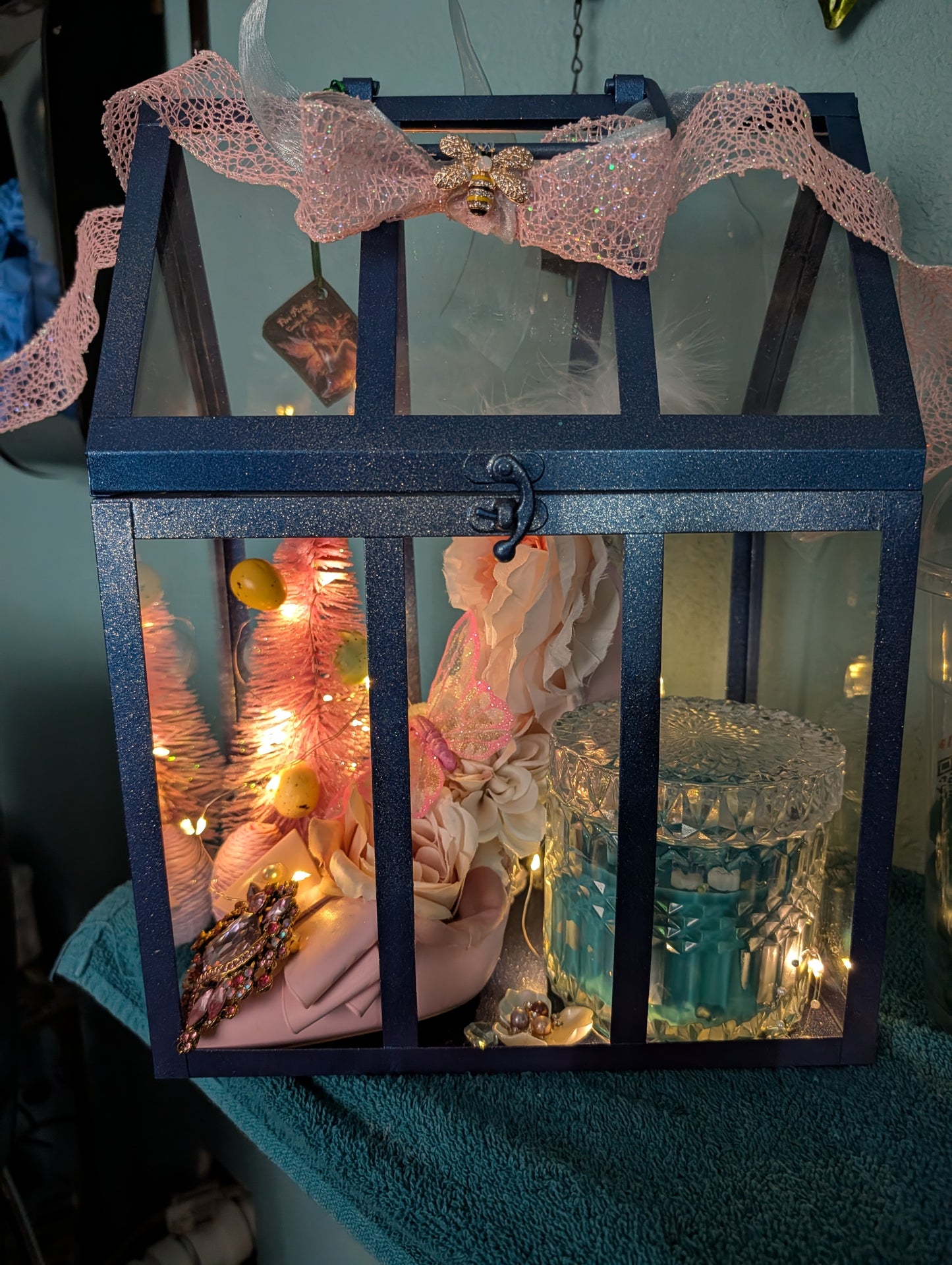 Peacock color-toned cage & Soaps